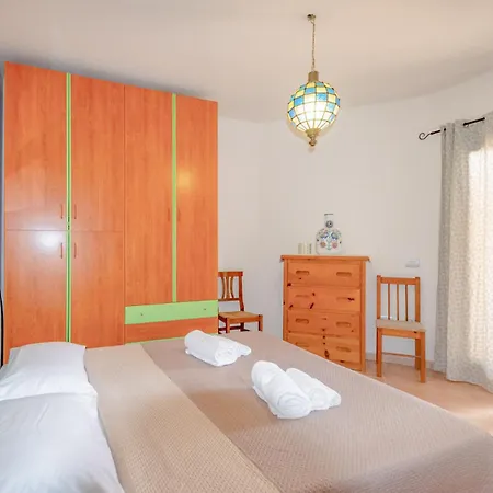 Casazen, 2 Camere, Giardino E Parking