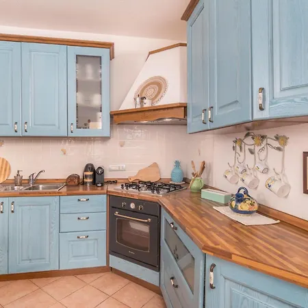 Casazen, 2 Camere, Giardino E Parking Apartmán